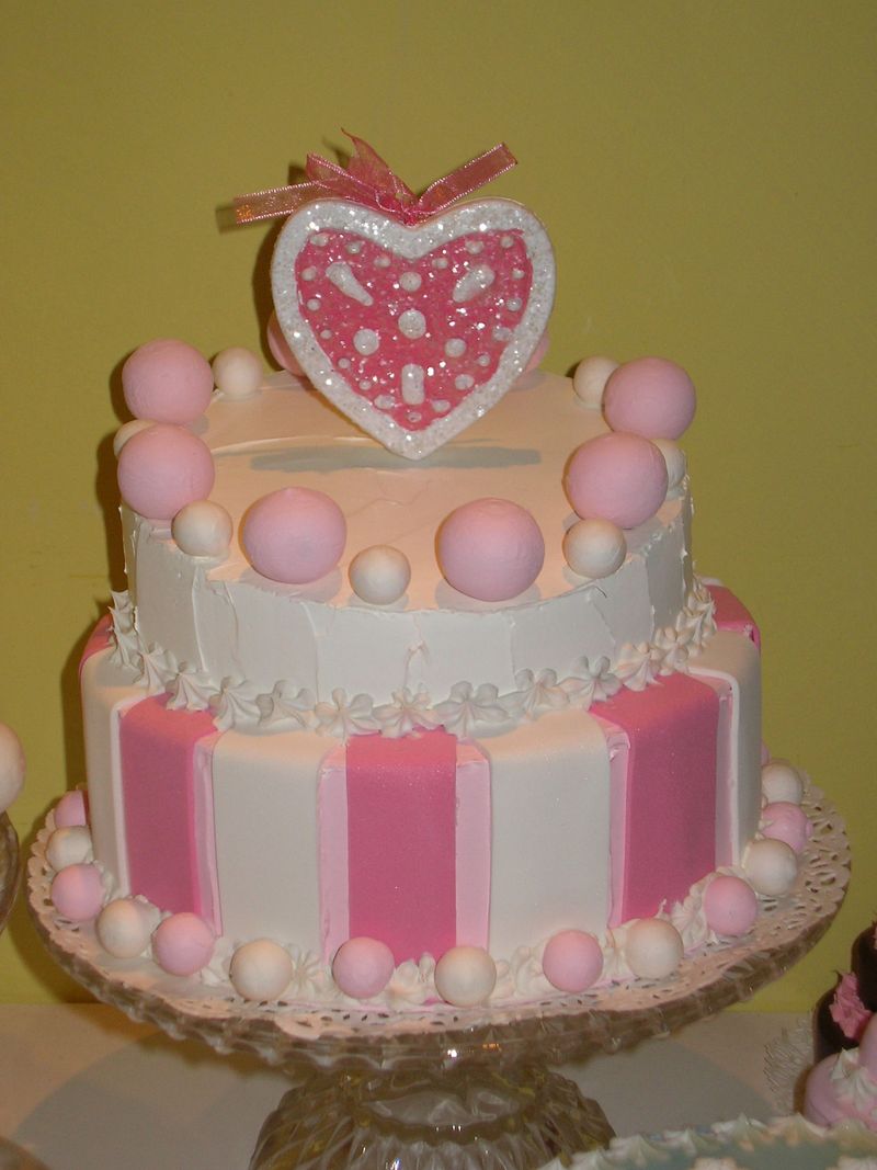 torta rosa e bianca